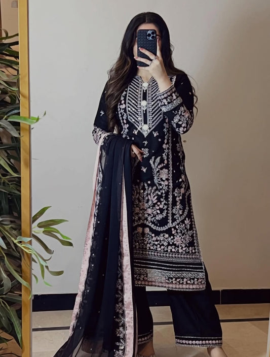 Aneela’s Premium Black Lawn Suit – Embroidered 3PC with Lace & Chiffon Dupatta