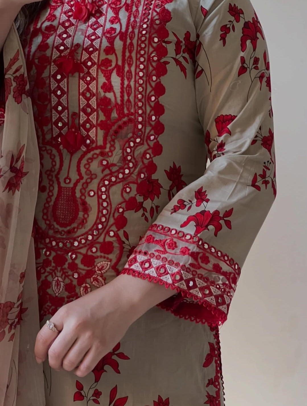 Nabirah by J. Z Lawn Collection – Printed Suit with Embroidery & Chiffon Dupatta